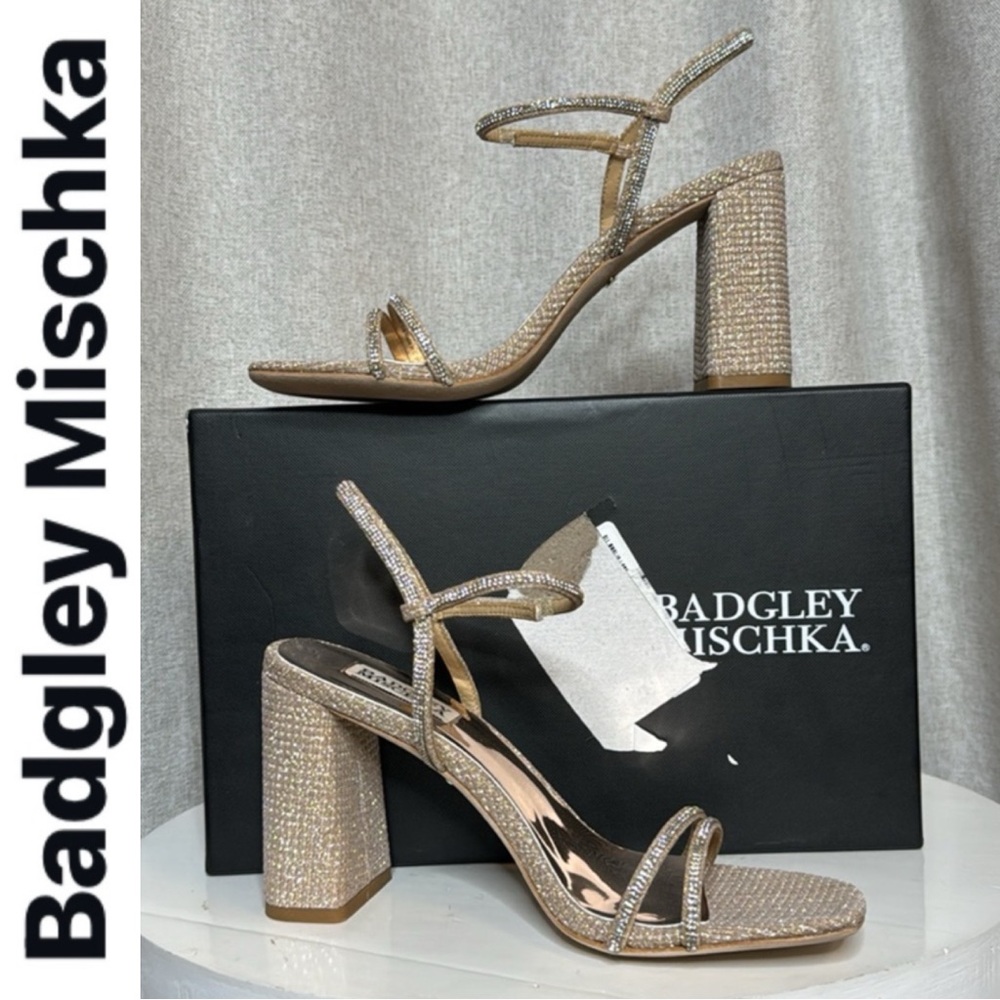 BADGLEY MISCHKA GOLD FIREY RHINESTONE BEJEWELED BLOCK HEELED SANDALS **NIB**